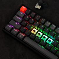 Tastiera wireless di Keychron con tasti meccanici, RGB, alluminio e layout  DE Gateron Brown