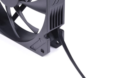 L12 Alphacool Core 120mm Lüfter PWM 4000rpm (120x120x25mm)
