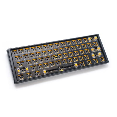 カスタムキーボードをお得に購入 » 豊富な品揃え | Aquatuning