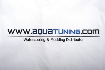 ZSO Aquatuning Frauen Polo-Shirt weiß mit Logo (www.aquatuning.com) Größe M