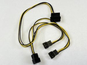 LK Phobya Adapter 4Pin Molex (12V) auf 4x 4Pin PWM EOL